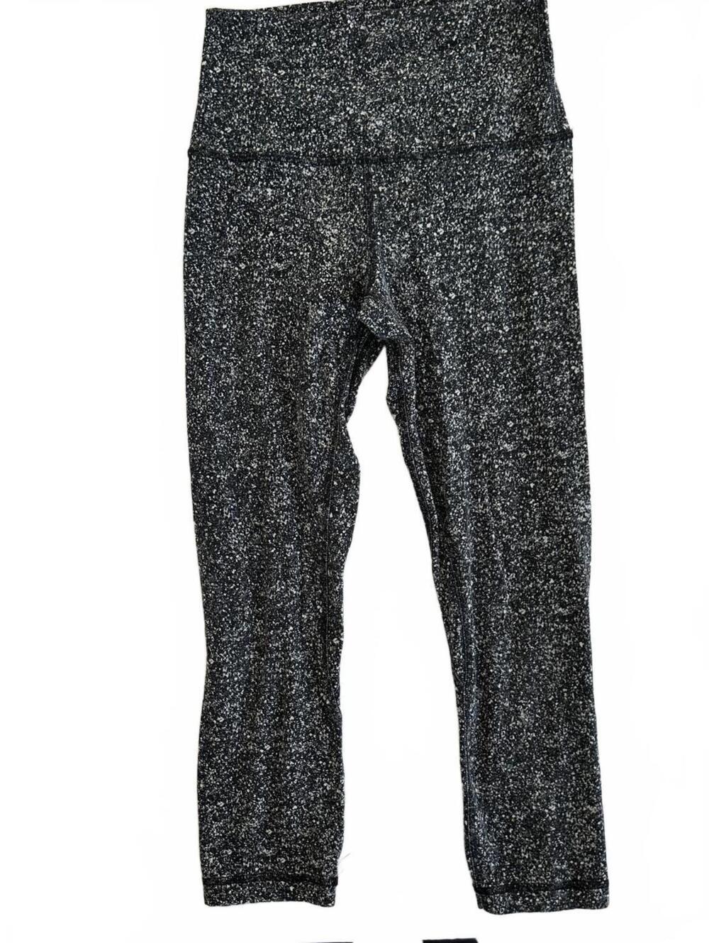 Lululemon Women High-Waisted Black & White Speckle 3/4 Leggings - Size 4